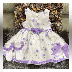 Youngland kids dress size 2T & socks and bow price is firm